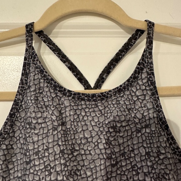 Summersalt Workout Top - Picture 4 of 8